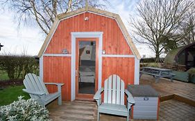 Seaways Glamping, Redwood