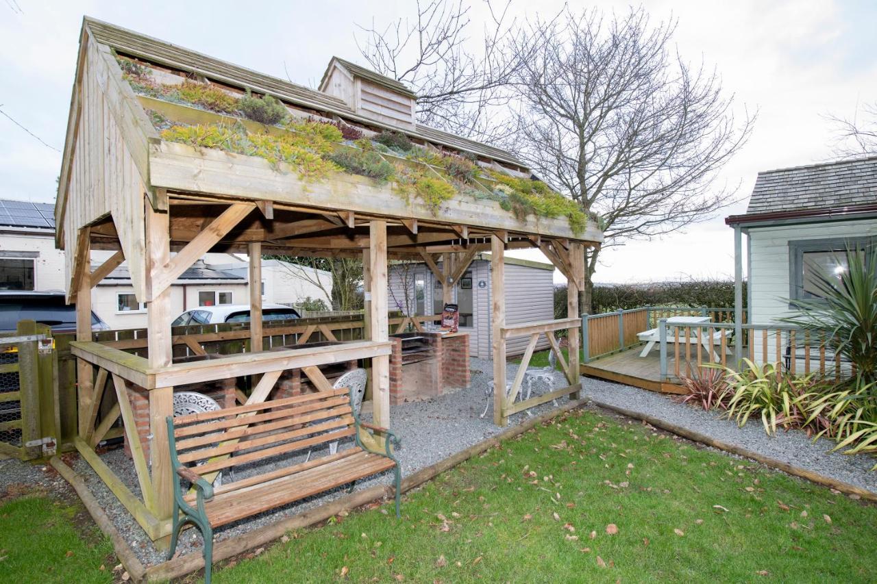 Seaways Glamping, Redwood Apartment Driffield Exterior photo